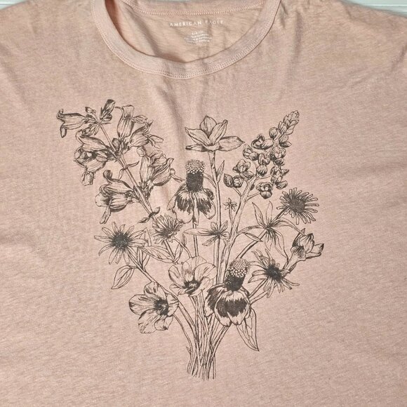 American Eagle Women's Pink Floral Bouquet Graphic Print T-Shirt Size S NWT - Picture 3 of 10